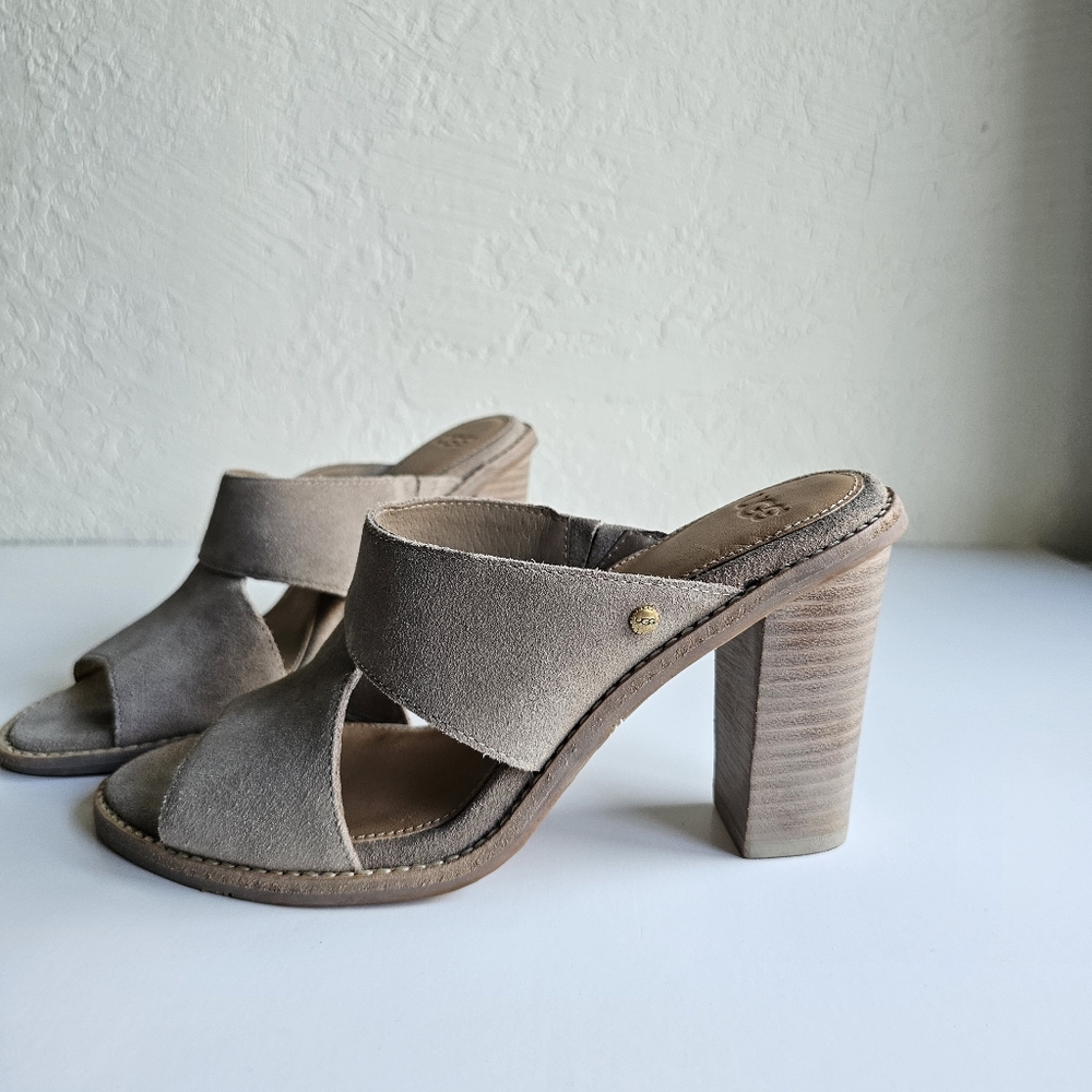 UUG Women's Celia Slide Sandal